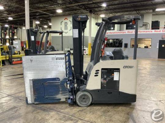 2023 Crown RC5735-35
