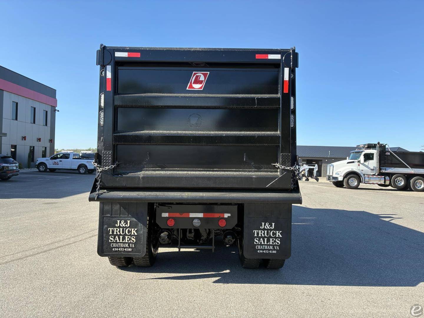 2025 Kenworth T880