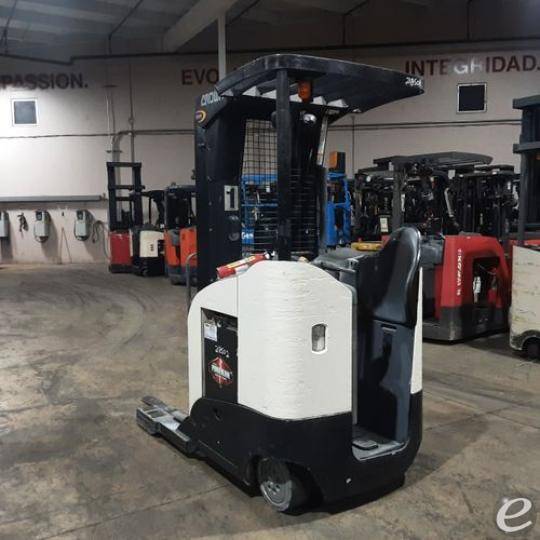 2019 Crown RR5725-45