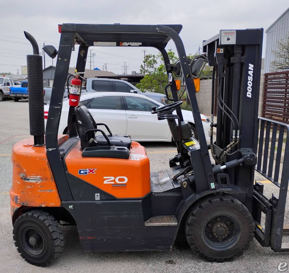 2010 Doosan D20G Diesel Forklift