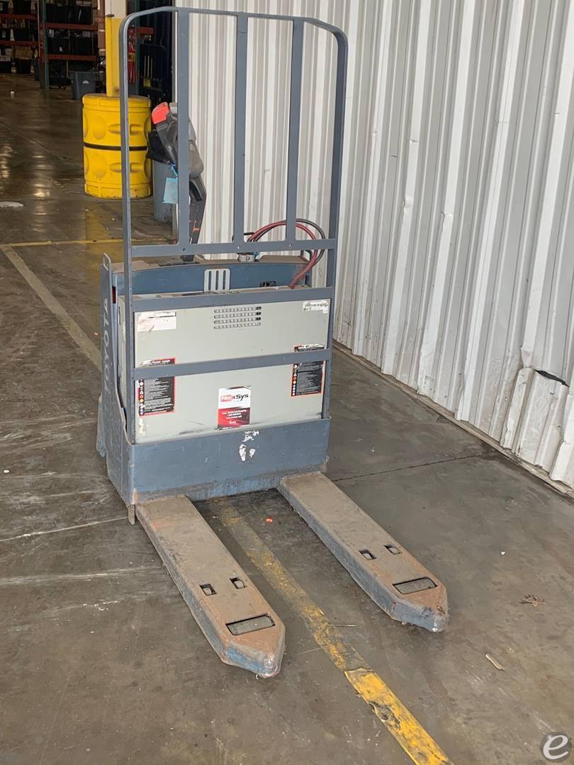 2017 Toyota 8HBW23 Electric Forklift - 123Forklift