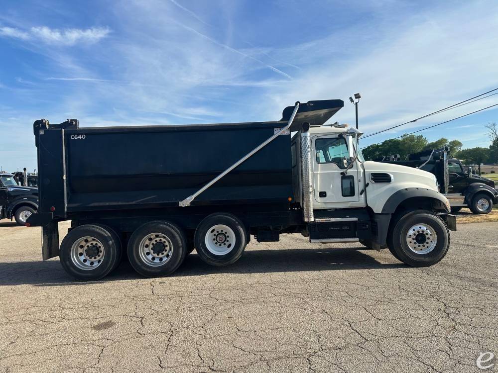 2024 Mack GRANITE 64FR