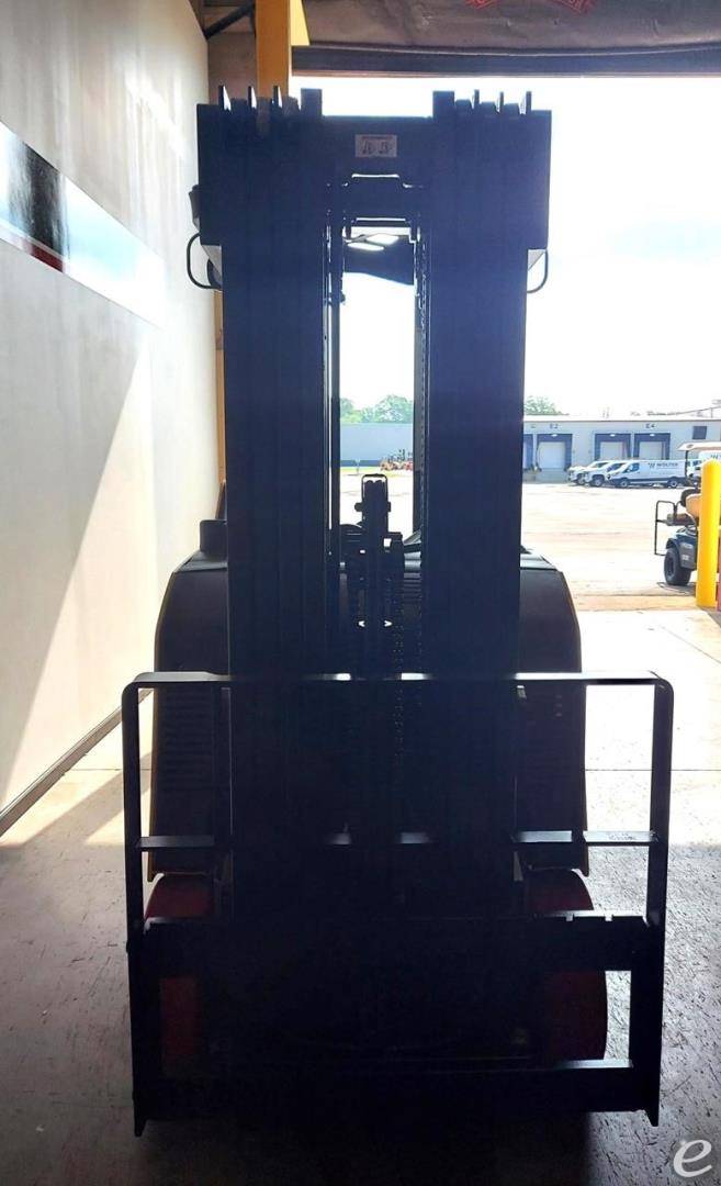 2018 Yale ESC040AD
