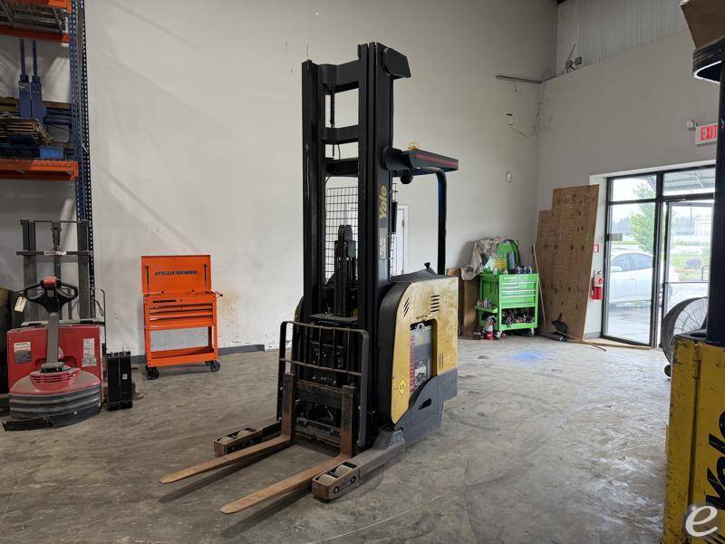 2014 Yale NR035EB