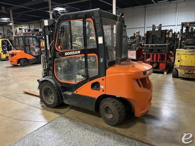 2021 Doosan D35C-7