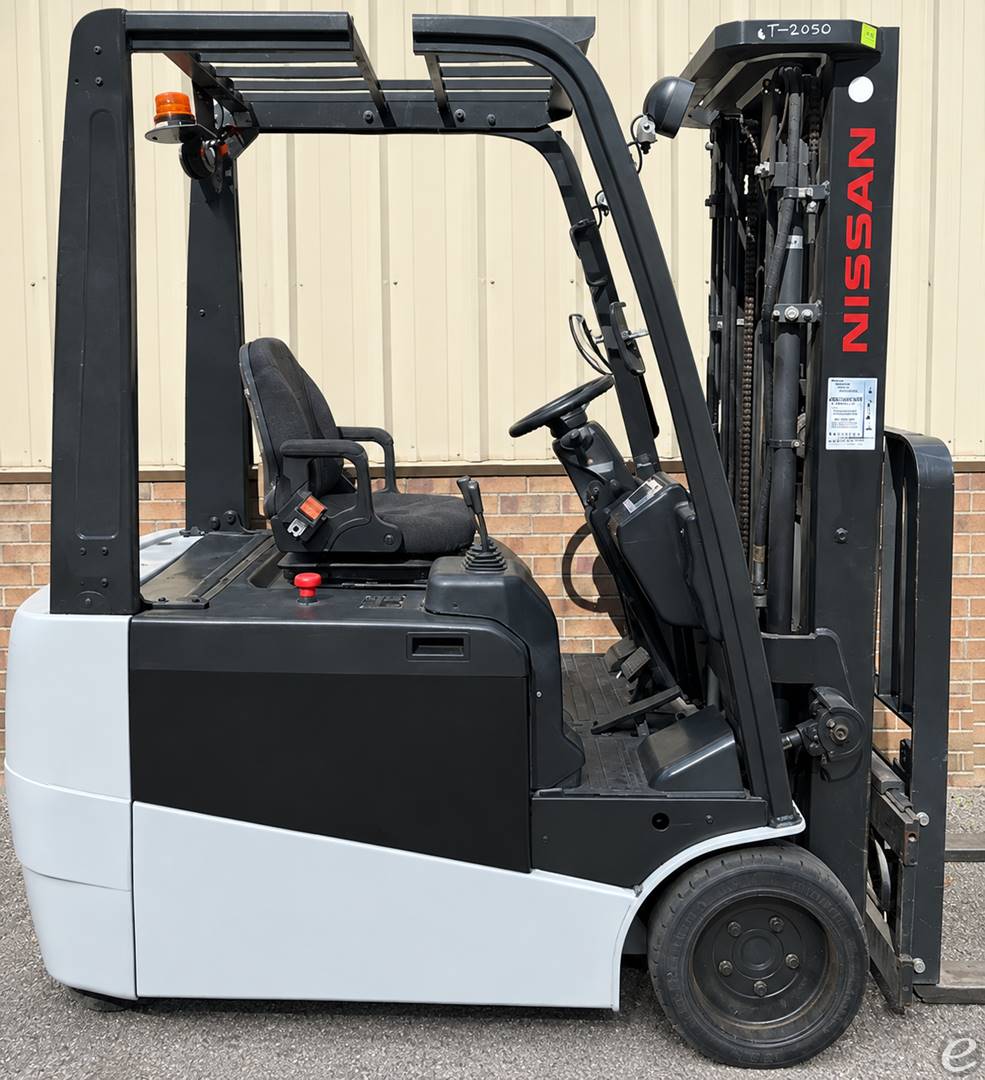 2012 Nissan G1N1L20V