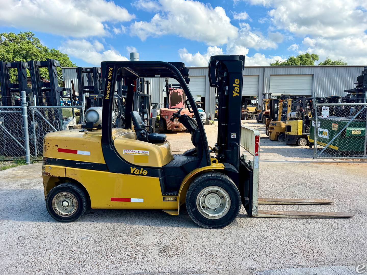 2013 Yale GLP100VX