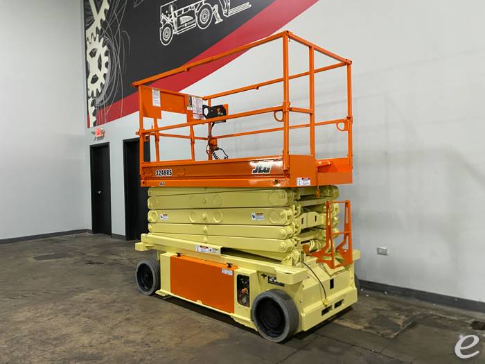 2015 JLG 3248RS