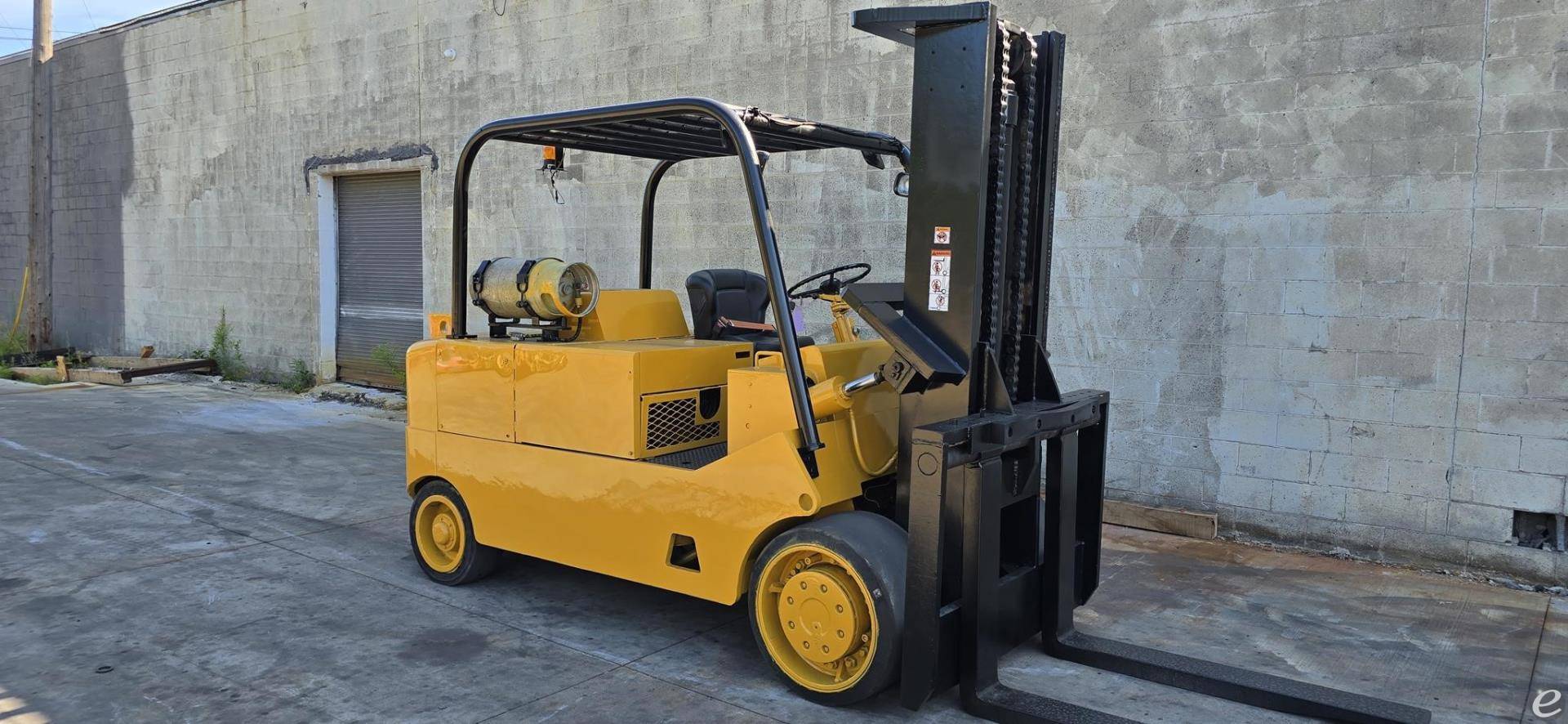 1969 Cat T225