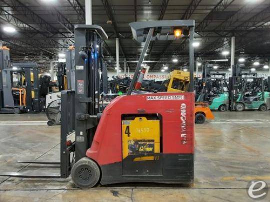 2015 Raymond 425 C40TT Electric Forklift - 123Forklift