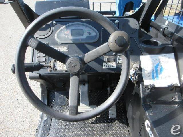 2015 Genie GTH844