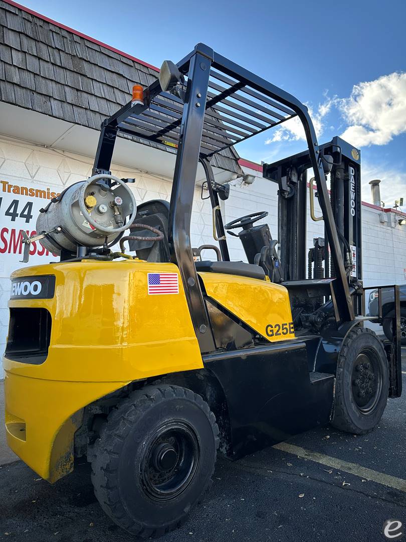 2006 Doosan G25E-3