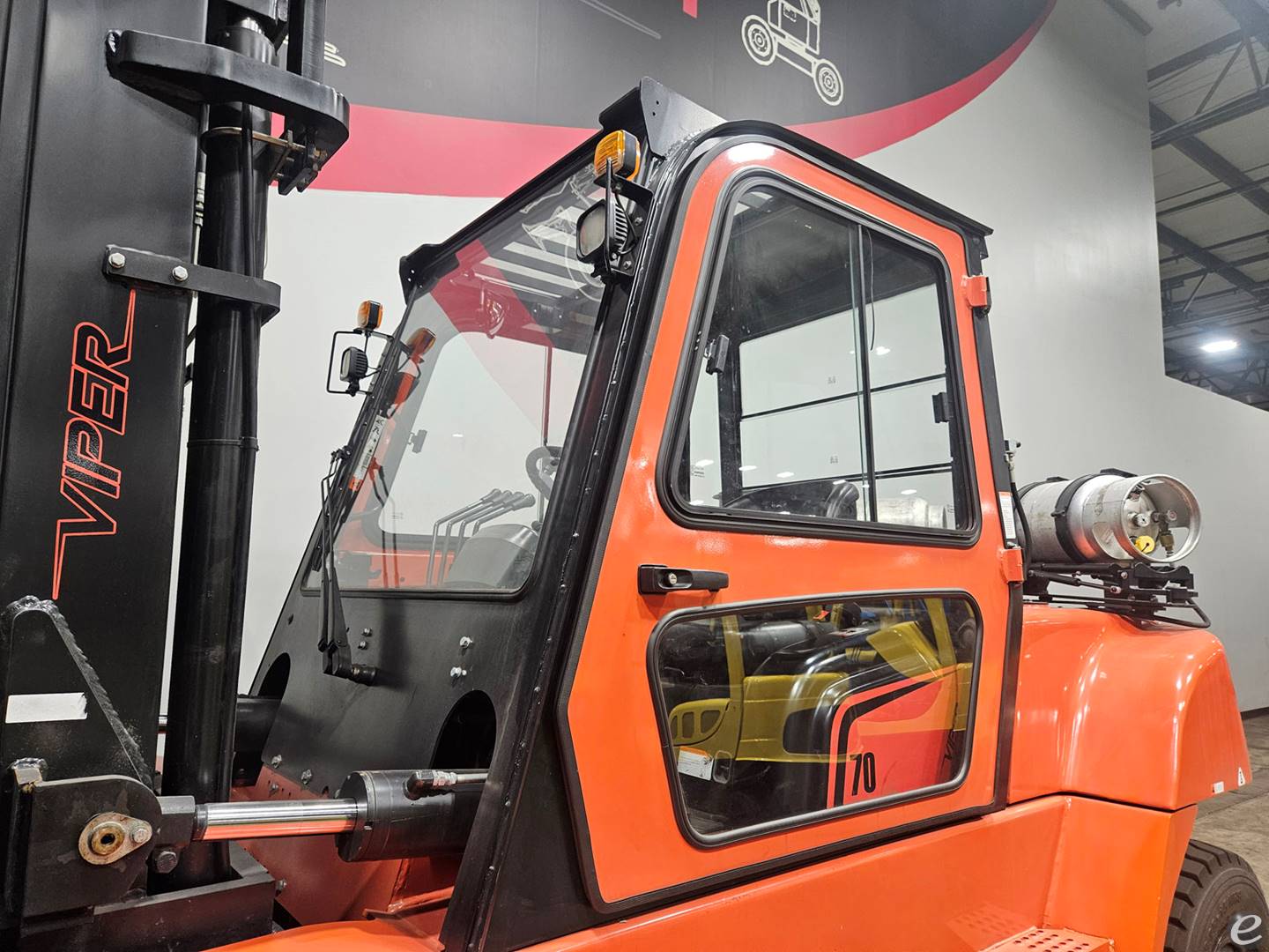 2024 Viper Lift Trucks FY70
