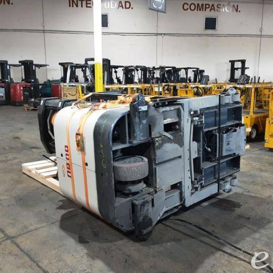 2016 Crown SP4030-30 Electric Order Picker - 123Forklift