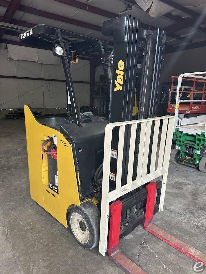 2019 Yale ESC030AD