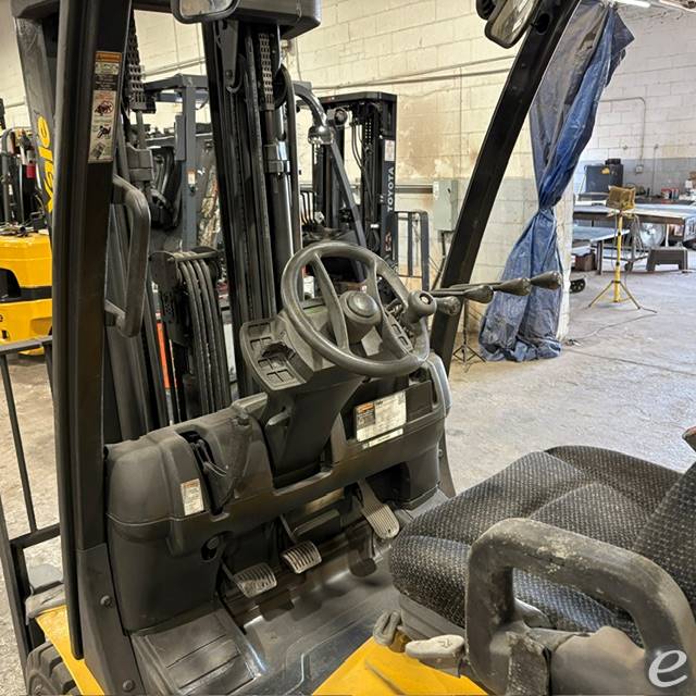 2020 Yale GLP060VX