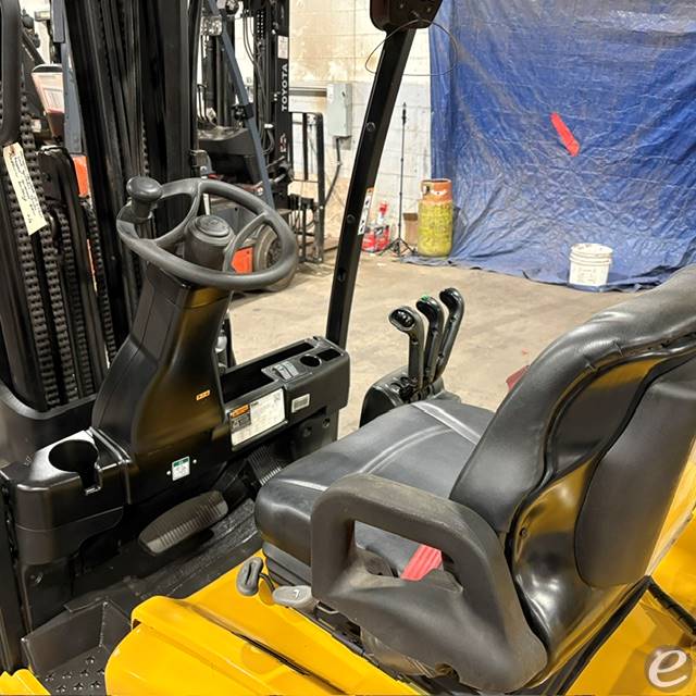 2022 Yale ERP040VT
