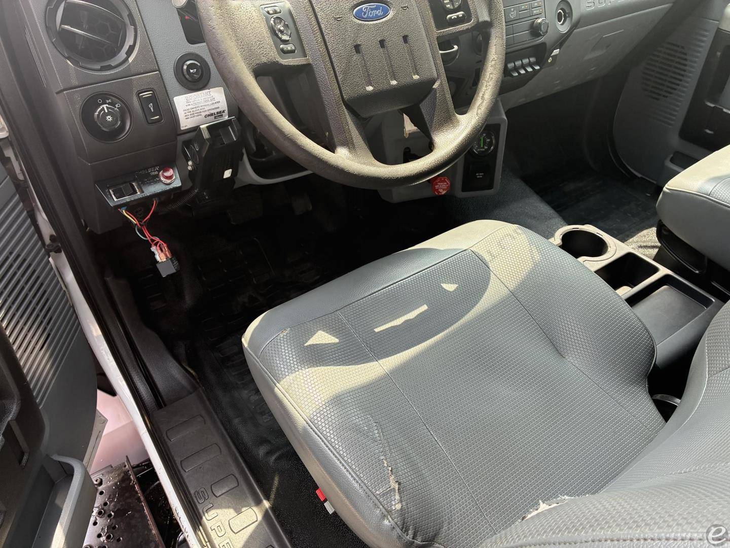 2019 Ford F750 XLT SD
