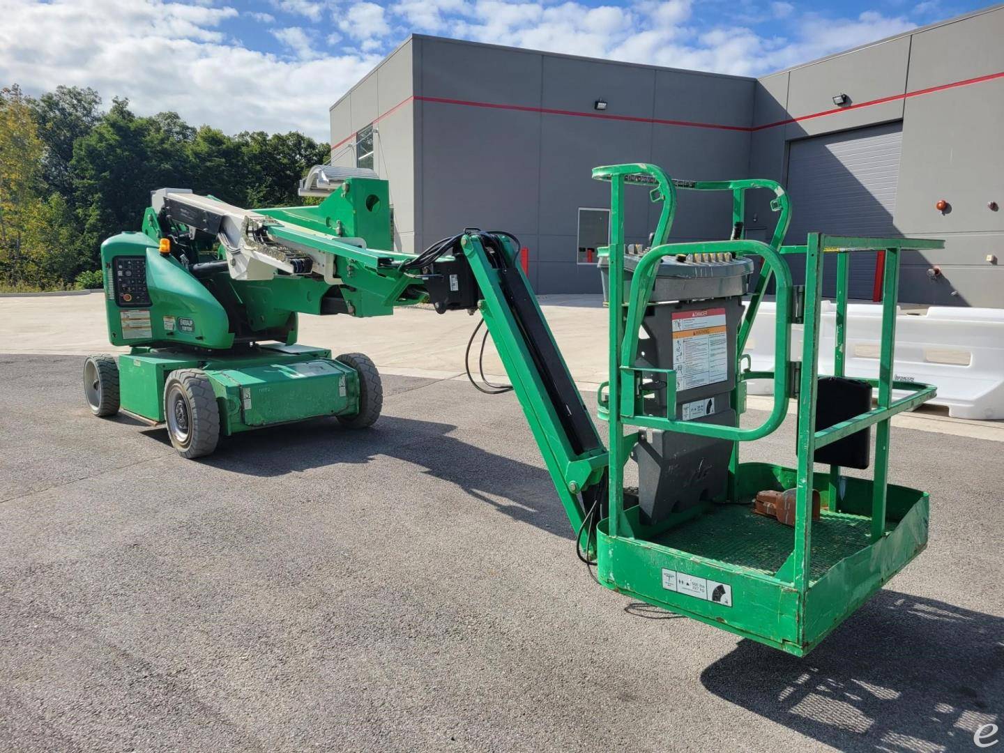 2016 JLG E400AJPN Electric Boom Lift - 123Forklift