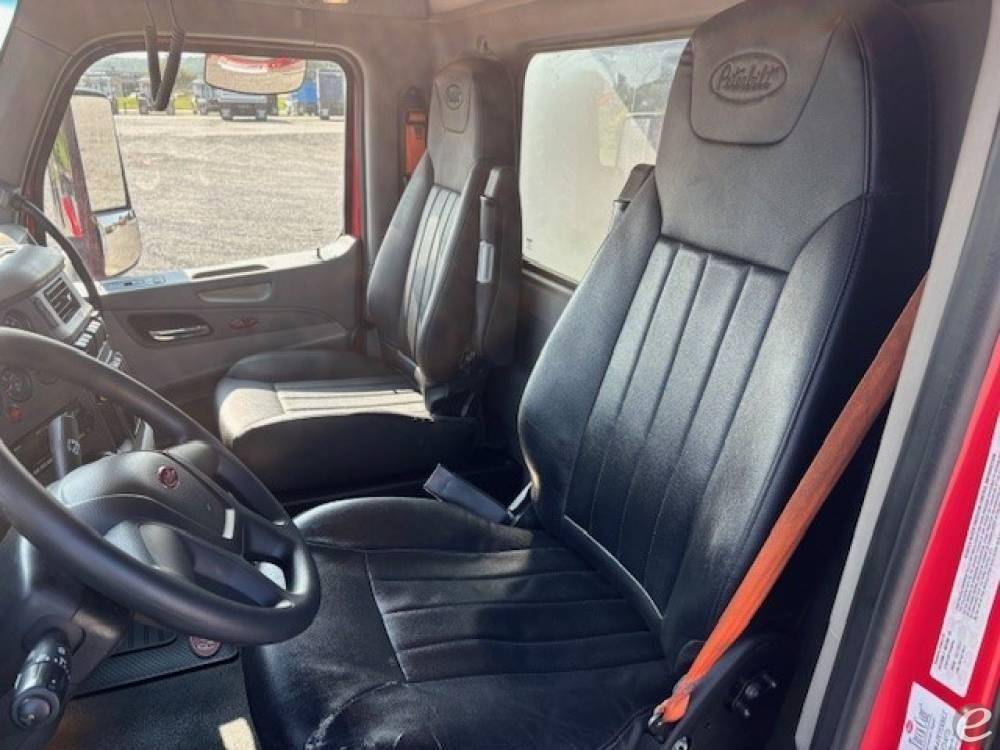 2022 Peterbilt 567
