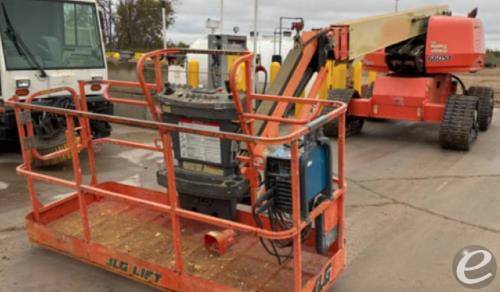 2019 JLG 660SJC