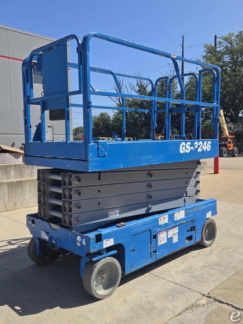 2018 Genie GS3246