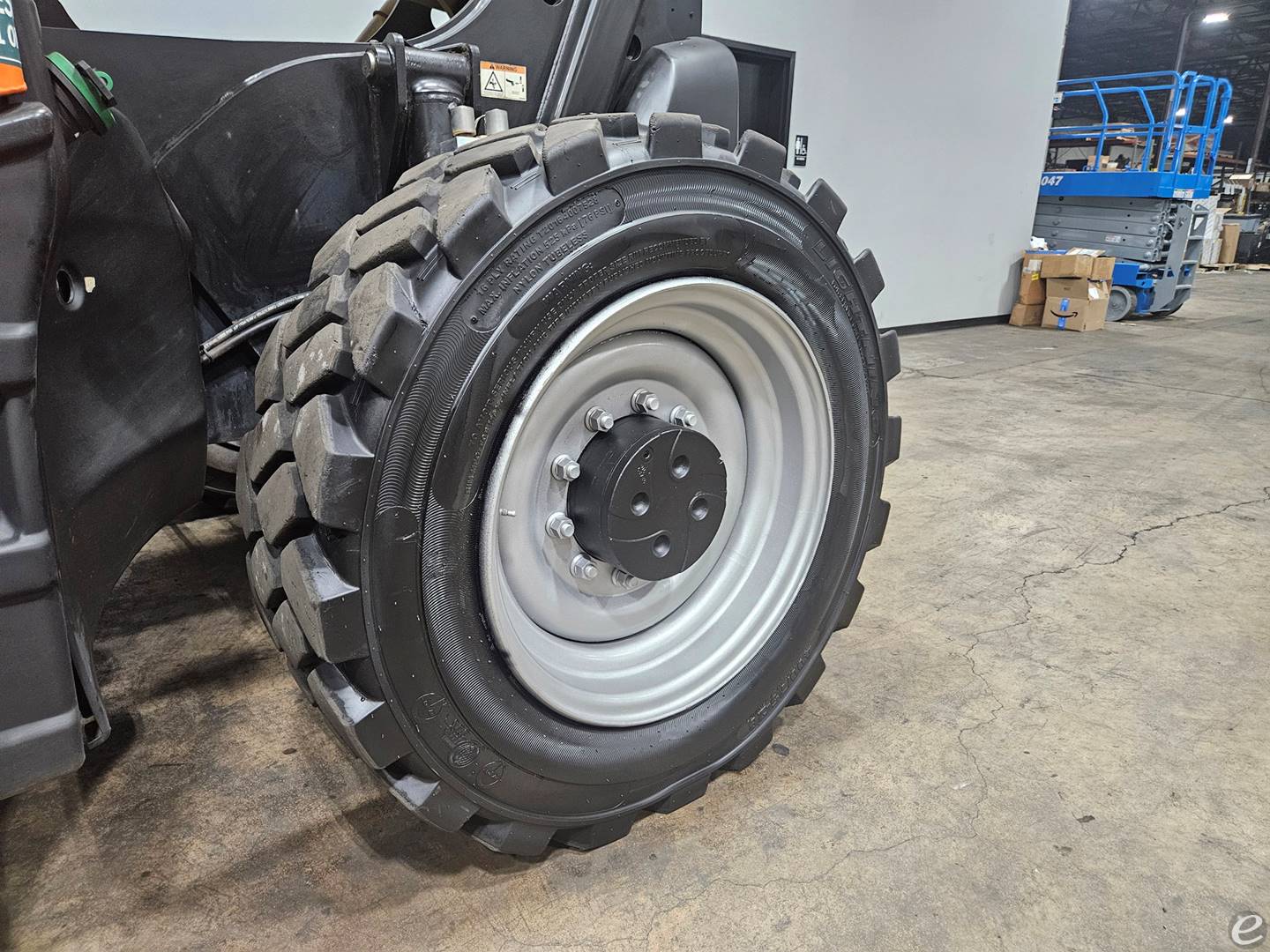 2017 JLG 1255