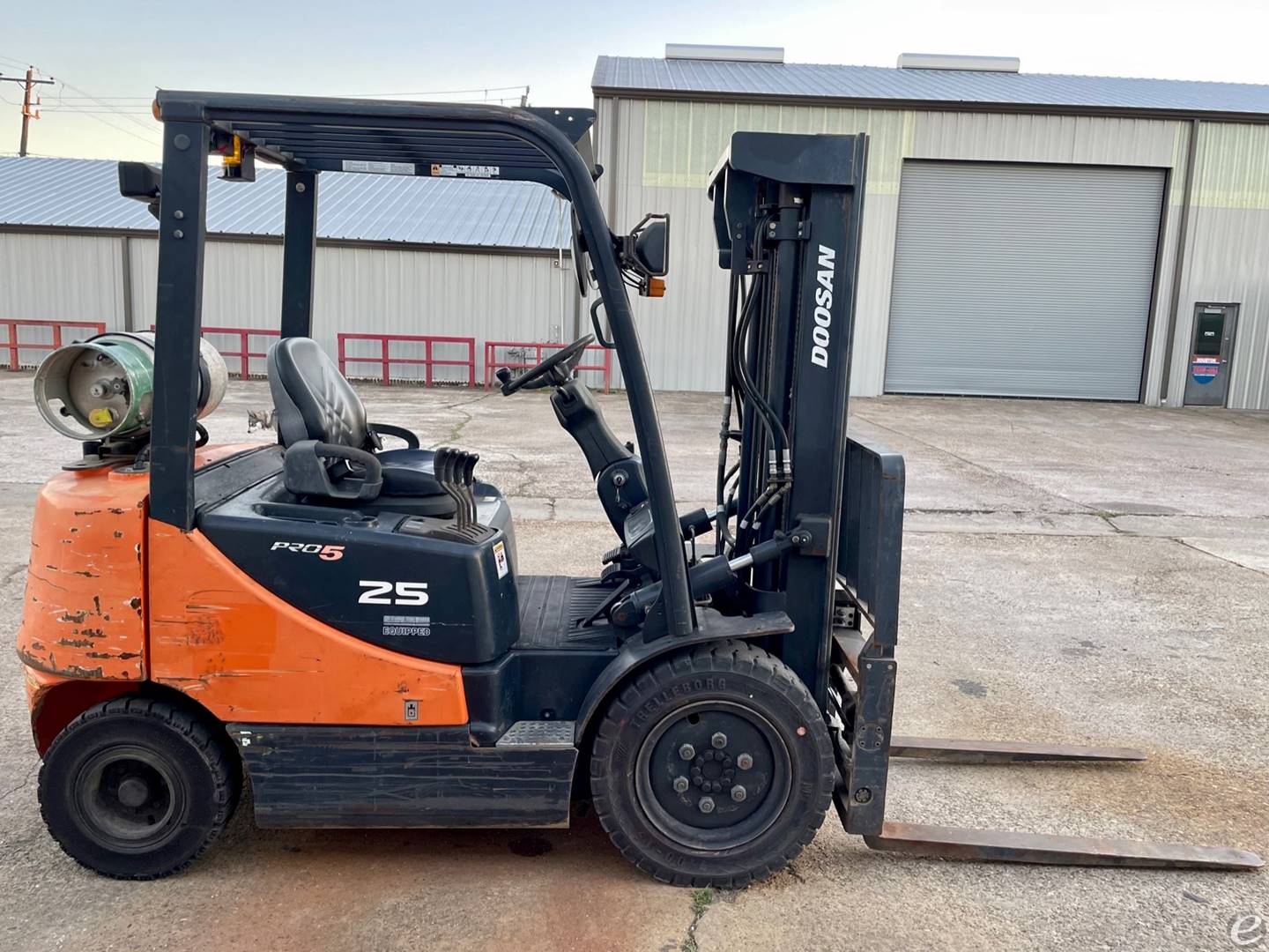 2010 Doosan G25E-5
