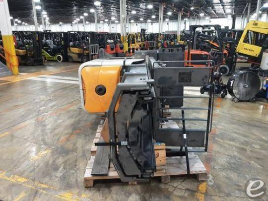 2017 Crown SP4050-30 Electric Order Picker - 123Forklift