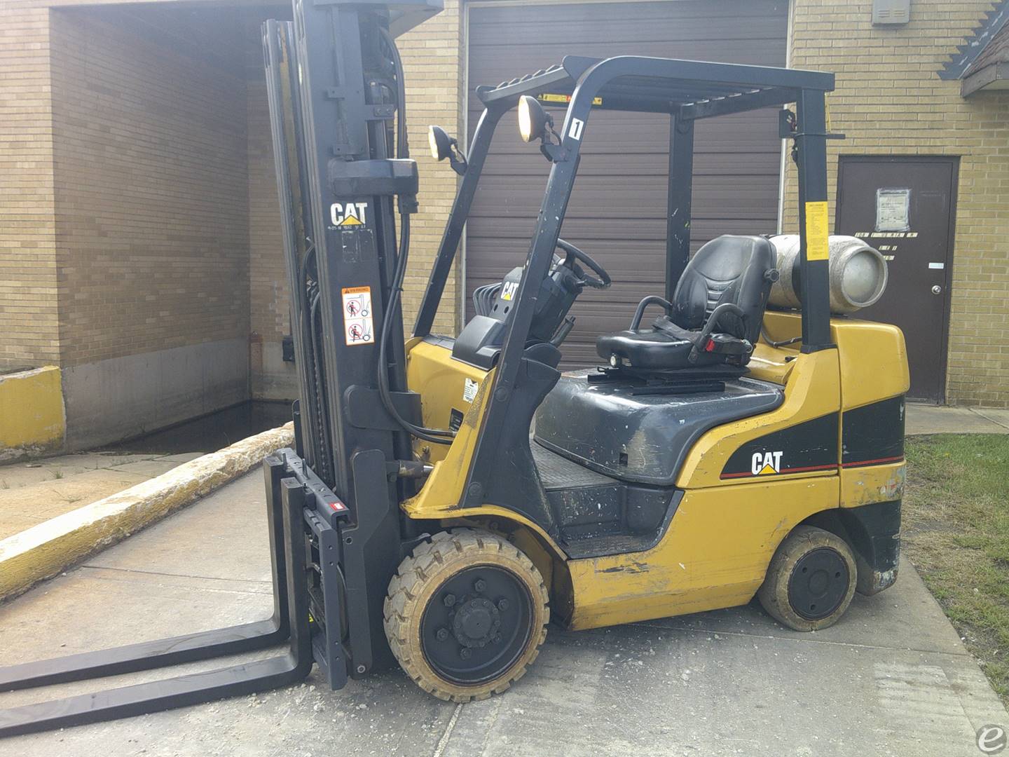 2006 Cat C6000