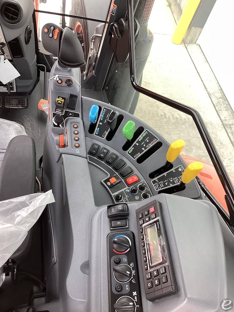 2026 Kubota M7-174D