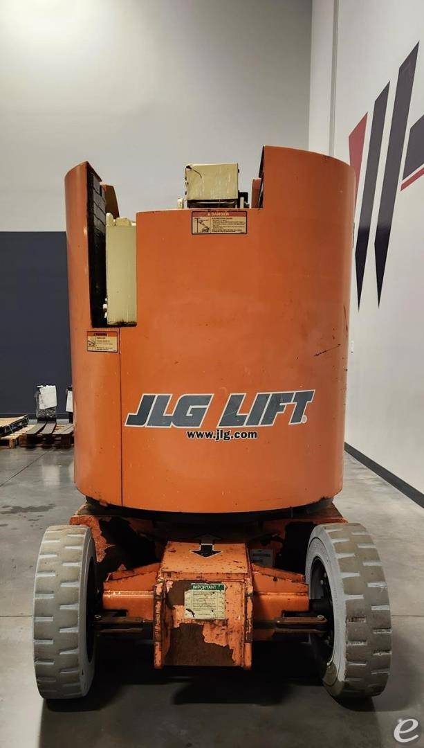 2006 JLG E300AJP