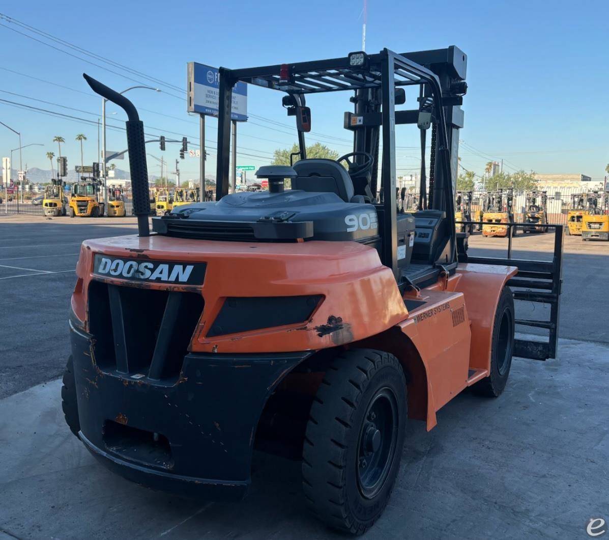 2022 Doosan D90S-9