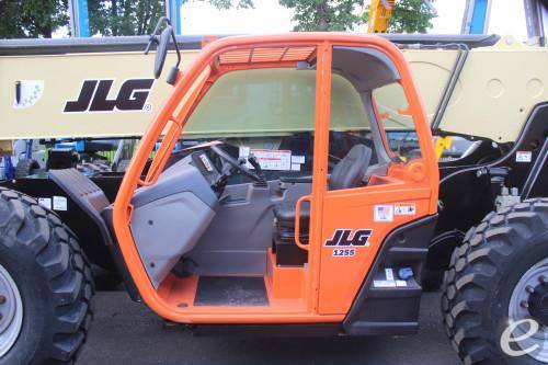 2019 JLG 1255