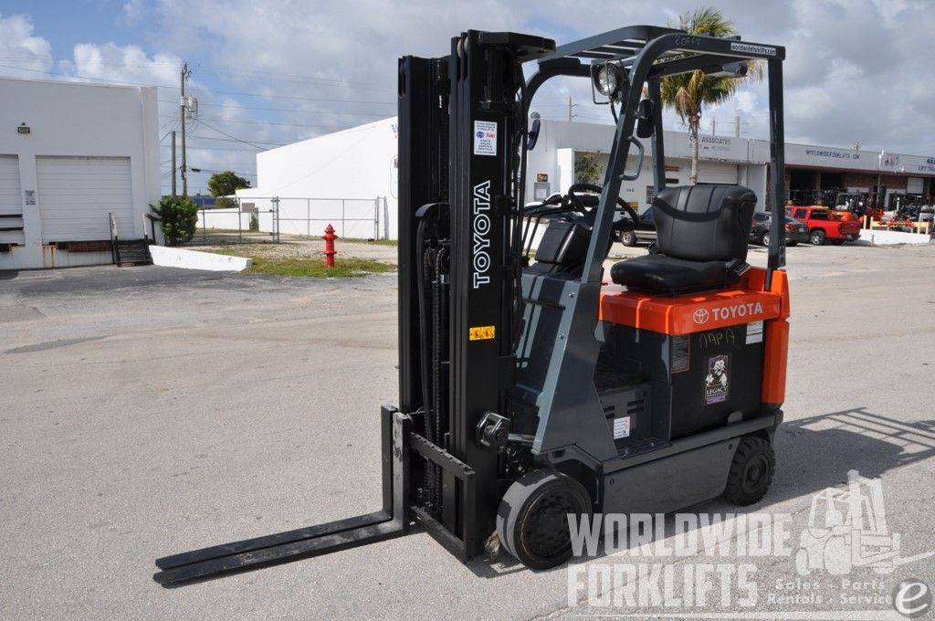 2009 Toyota 7FBCU15