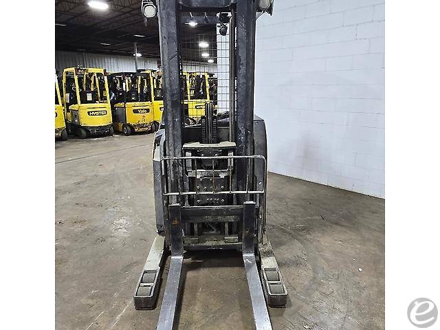 2018 Yale NR045EB