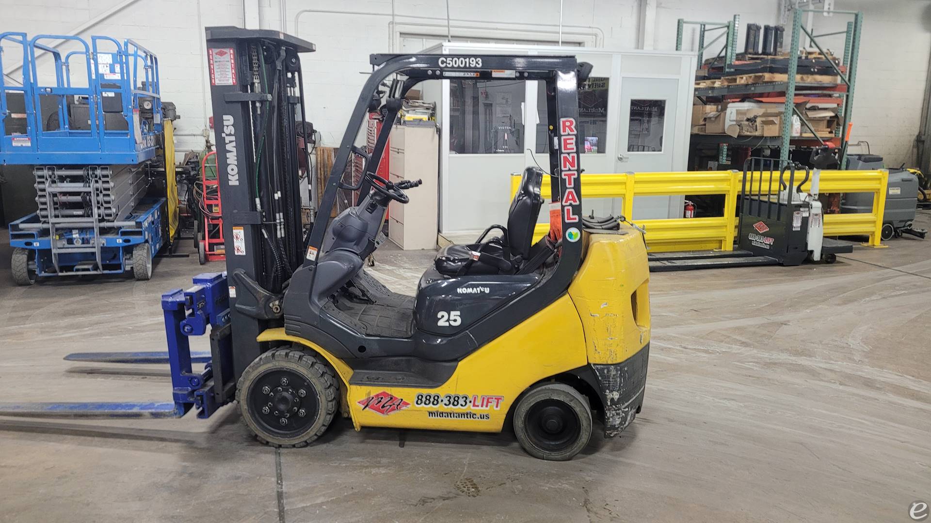 2016 Komatsu FG25ST-12 LP Gas Forkl...