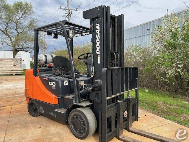 2016 Doosan GC40S-5 LP Gas Forklift...