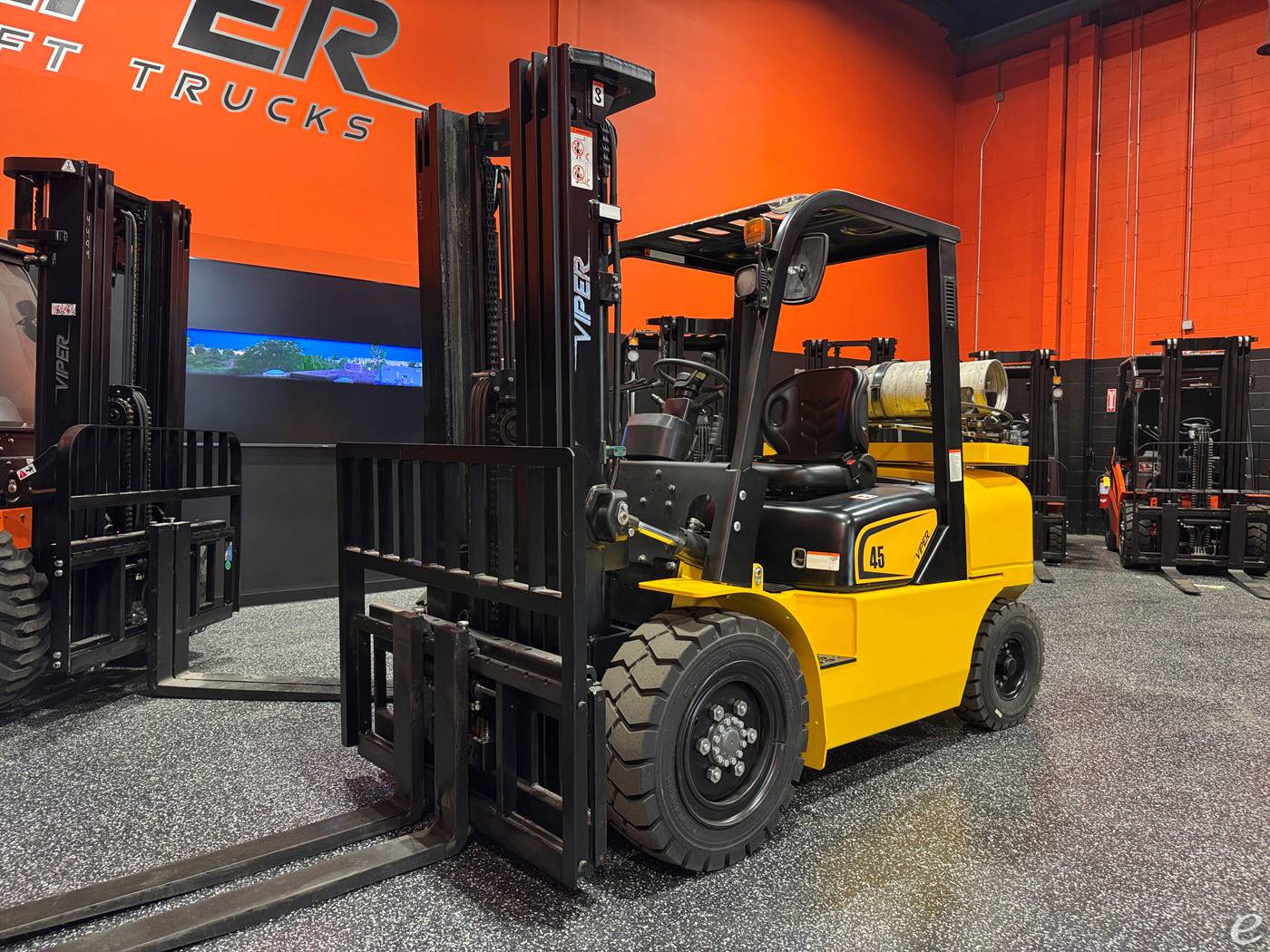 2026 Viper Lift Trucks FY45