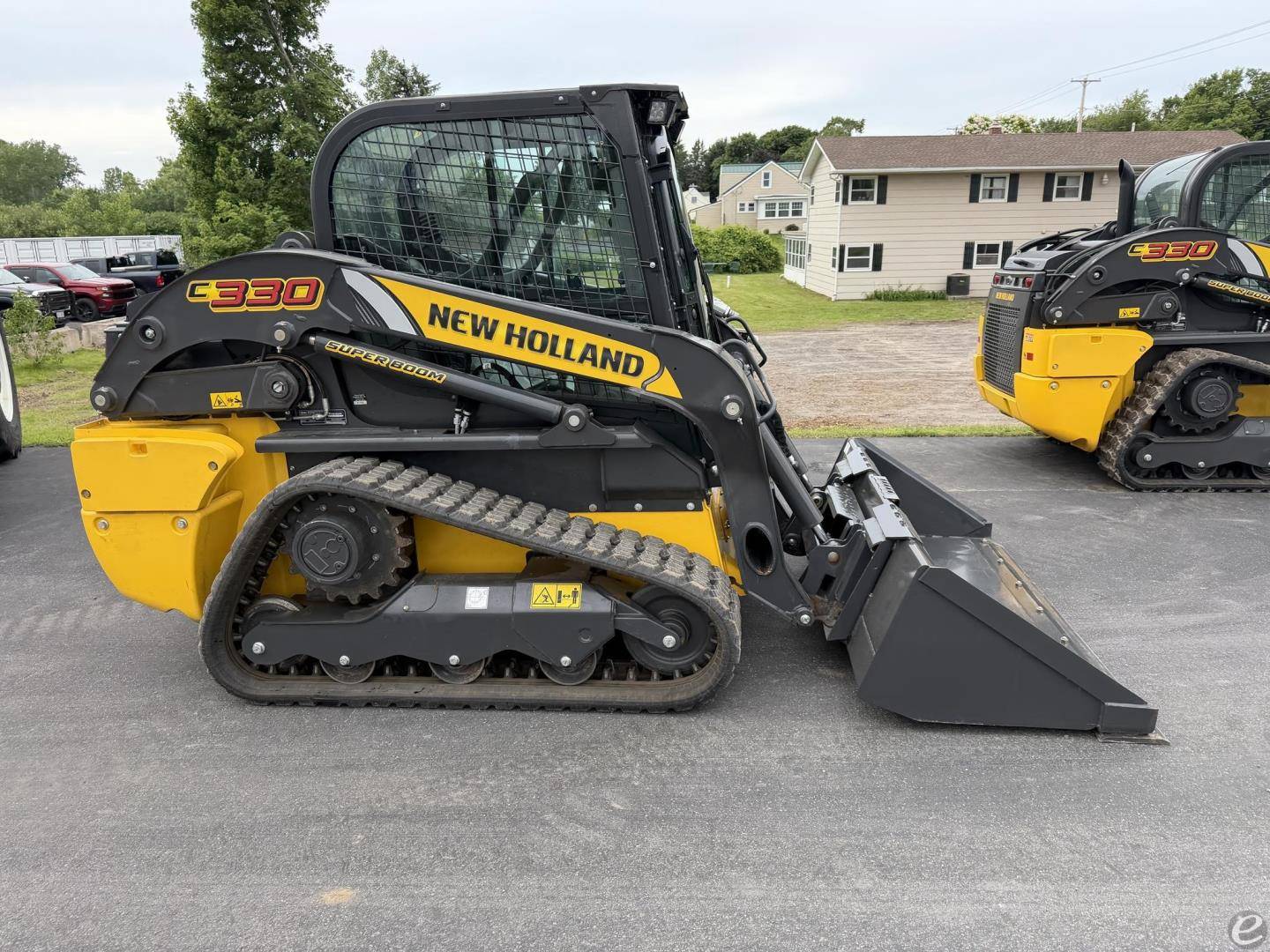 2025 New Holland C330