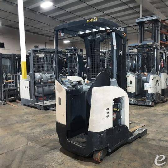 2018 Crown RR5725-45
