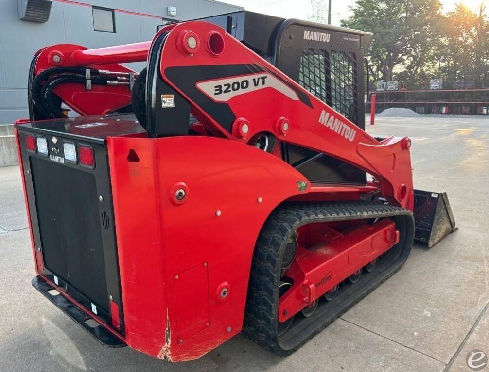 2022 Manitou 3200VT