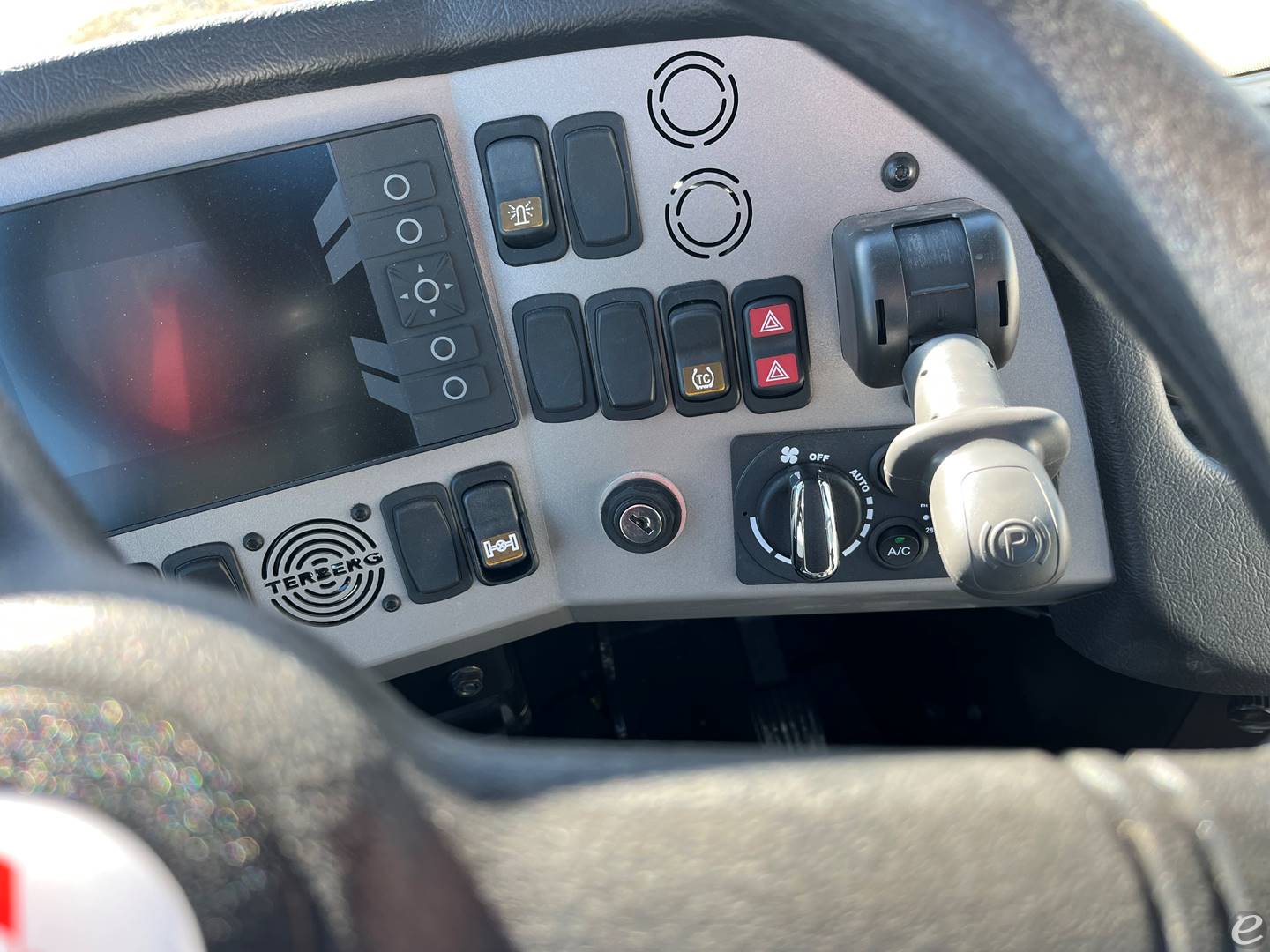 2024 Terberg YT203
