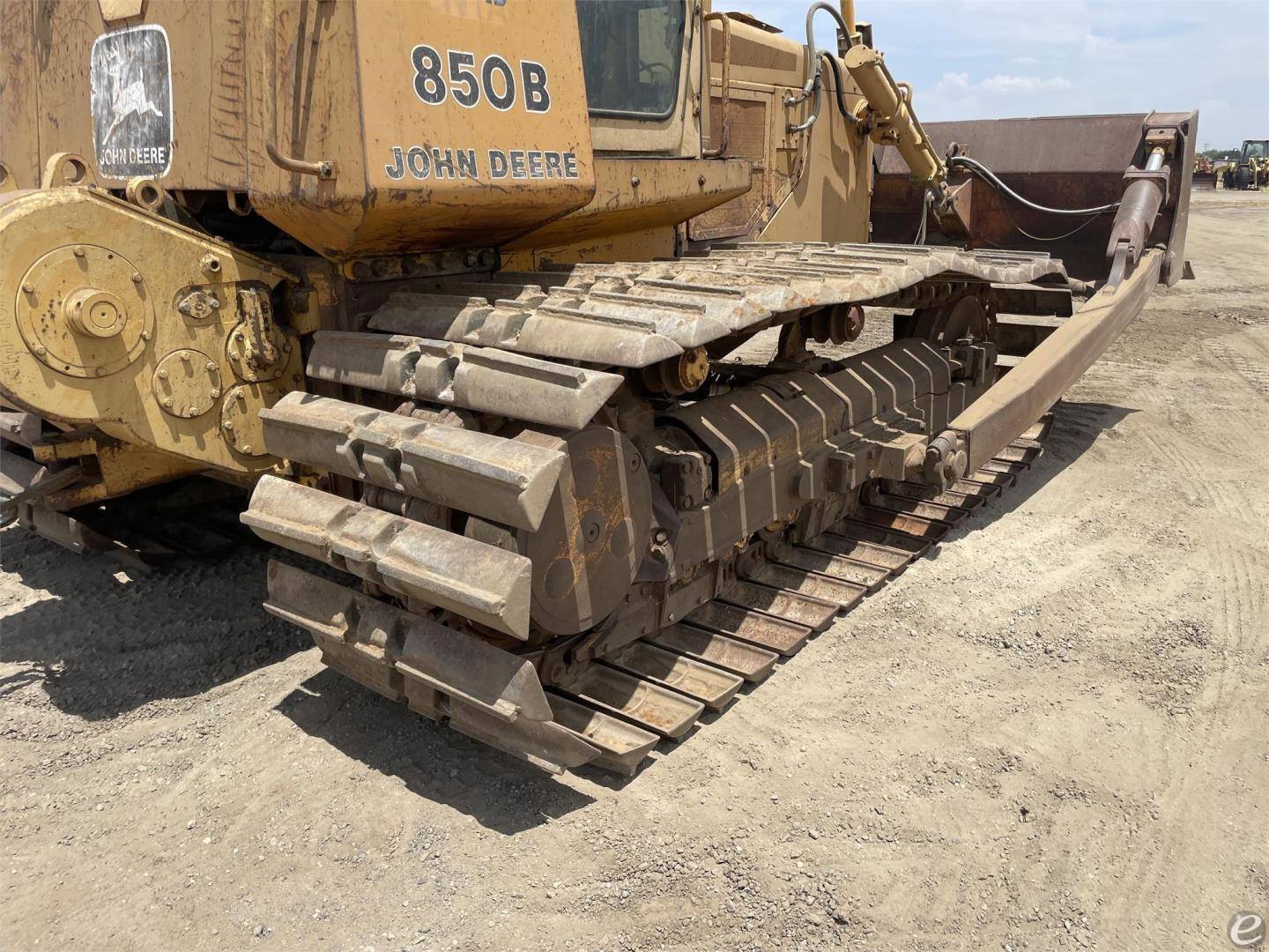 1988 John Deere 850B LGP