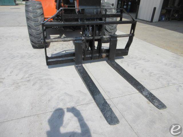 2017 JLG G15-44A