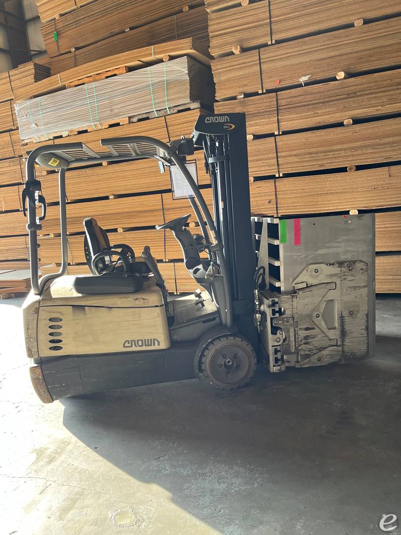 2015 Crown SC5245-40