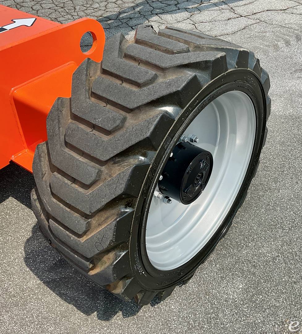 2018 JLG 600AJ