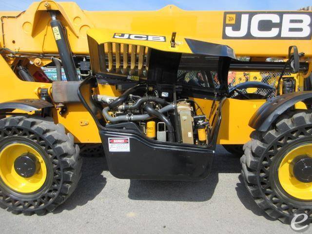 2019 JCB 510-56