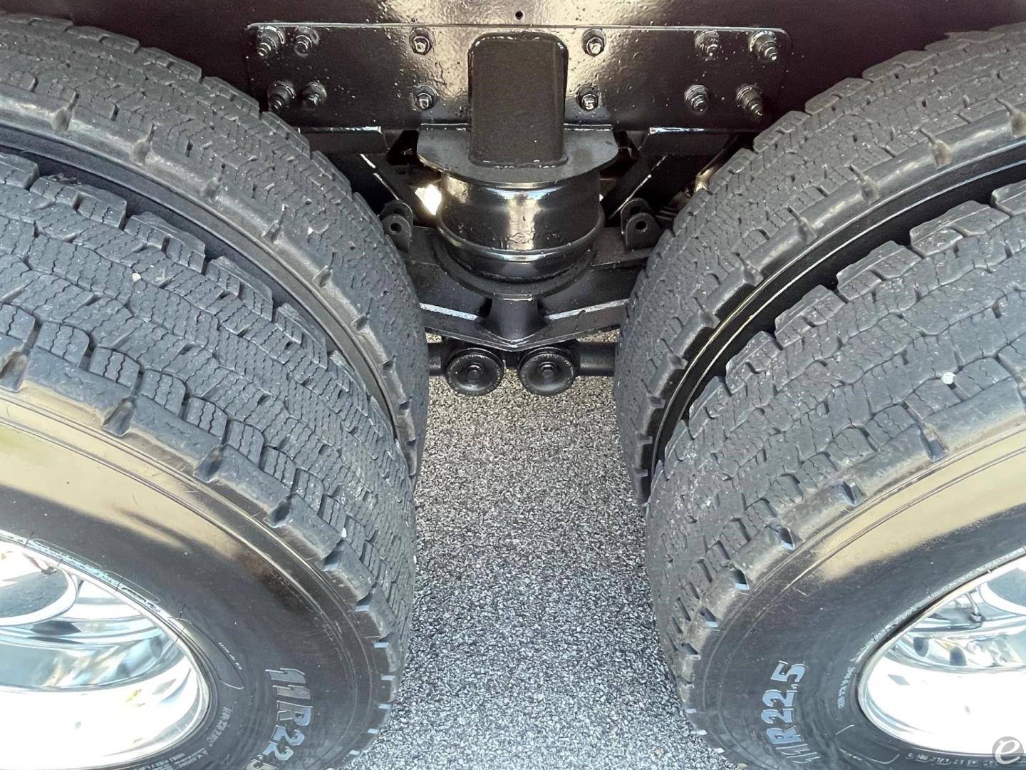 2022 Kenworth T880S