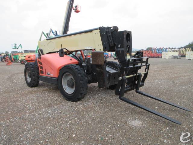 2018 JLG 1255